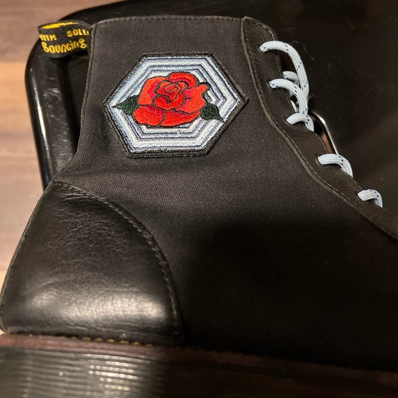 Dr. Martens AGGY Agyness Deyn Women's LTT Leather Boots - Black - Picture 4 of 16